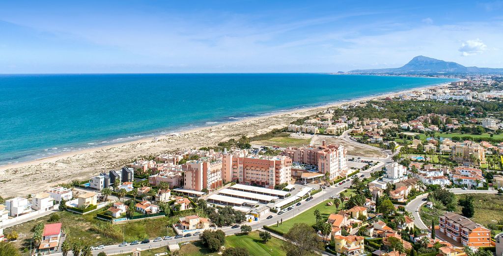 Oliva Nova Beach & Golf Resort 4*