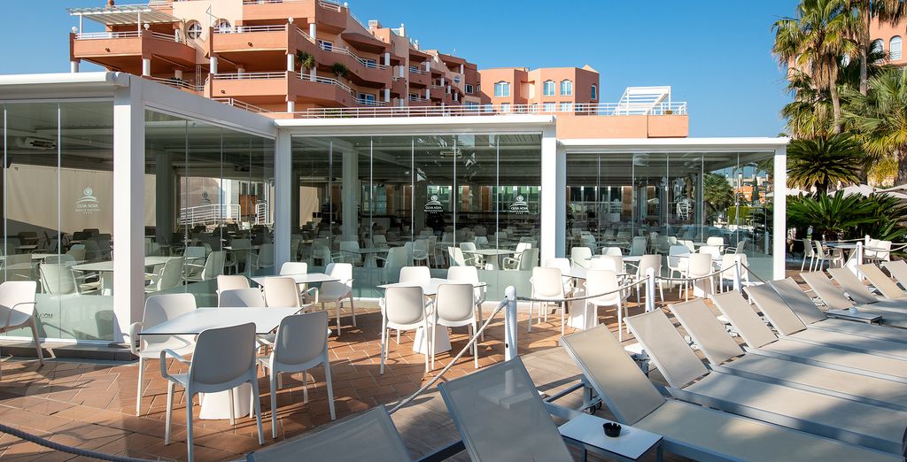 Oliva Nova Beach & Golf Resort 4*