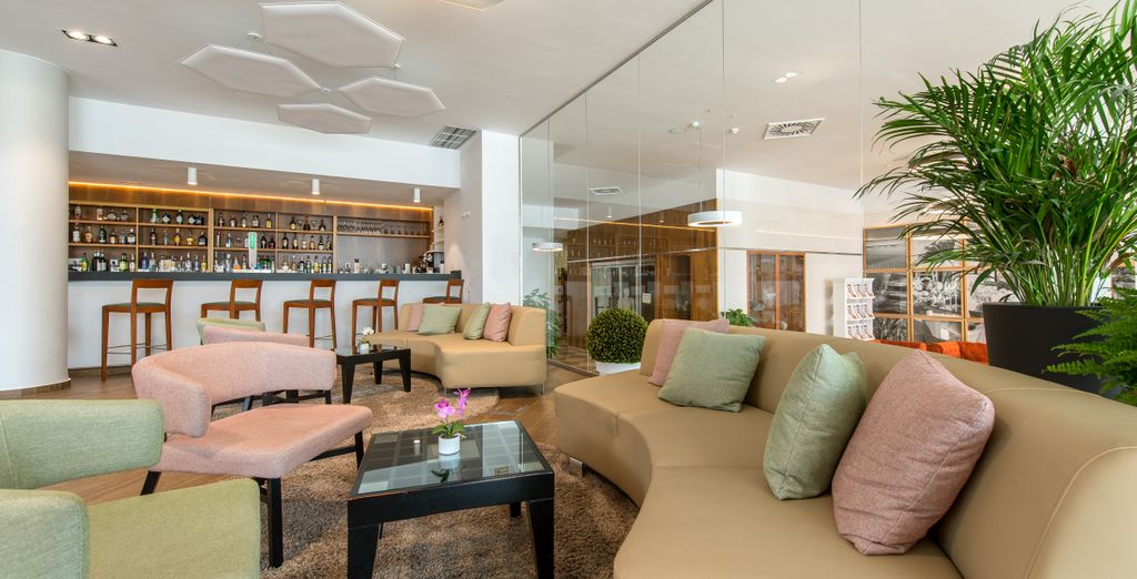 Oliva Nova Beach & Golf Resort 4*