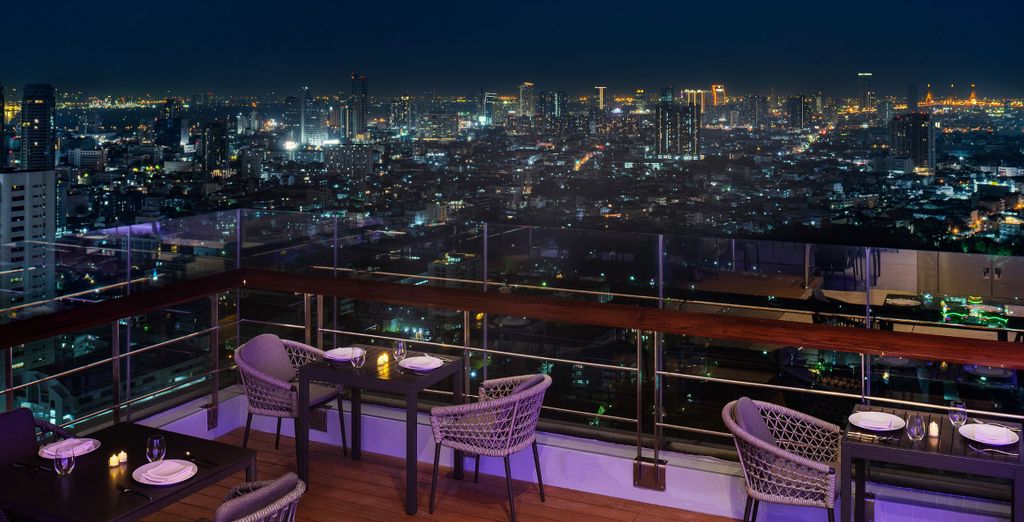 Rawai Palm Beach Resort 4*, Paradise KohYao Resort 4*, Peace Laguna Resort & Spa 4* e possibile pre-estensione al Mode Sathorn Hotel Bangkok 4*
