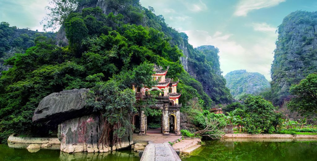 Tour privato: Tra i sorrisi del Nord con possibile estensione a Ho Chi Minh e Mui Ne 