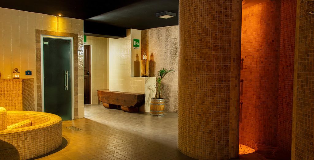 Maison Cly Hotel & Restaurant 4*