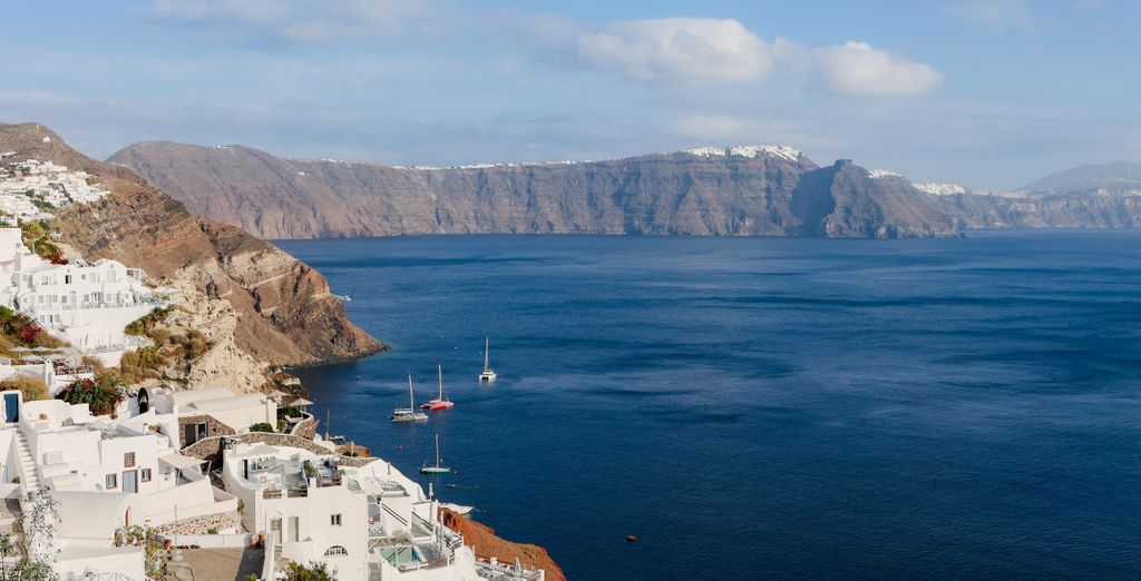 Sea Breeze Santorini Beach Resort, Curio By Hilton 5*