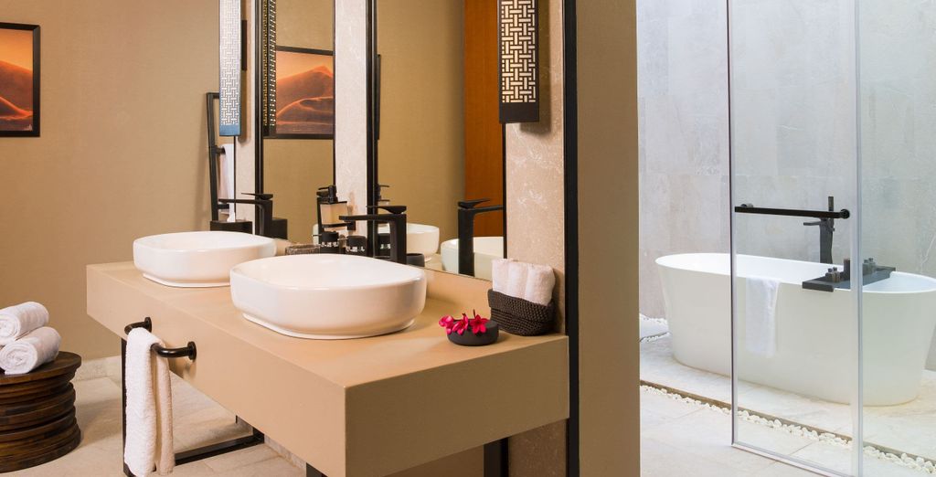 Tour privato di 5 notti a 360° alla scoperta di Salalah ed estensione all'Alila Hinu Bay 5*