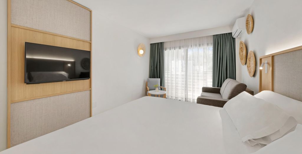 Occidental Cala Viñas 4*