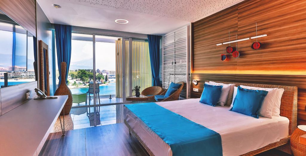 Carine Hotel Kumbor 4*