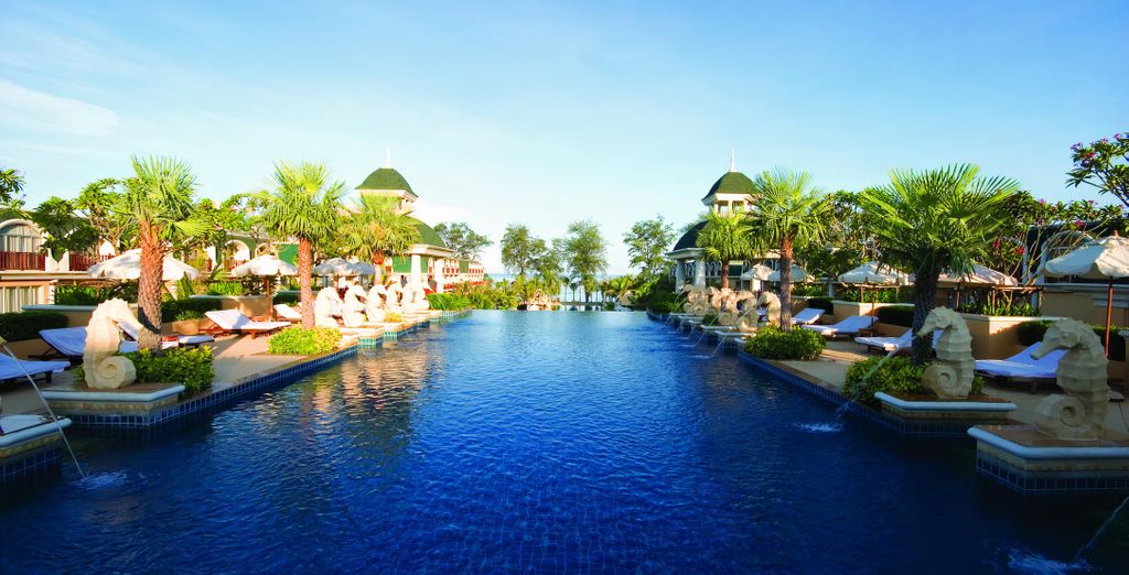 Phuket Graceland Resort and Spa 4*