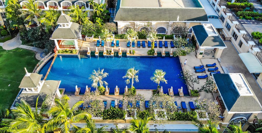 Phuket Graceland Resort & Spa 4*