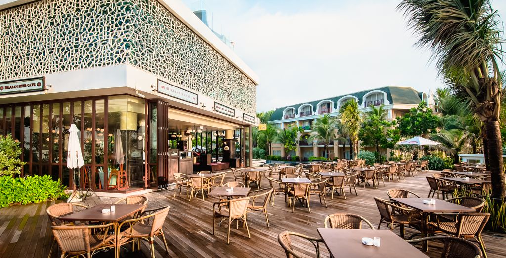 Phuket Graceland Resort & Spa 4*