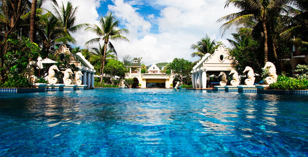 Phuket Graceland Resort & Spa 4*