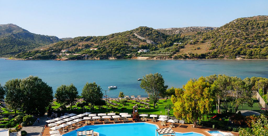 Dolce Attica Riviera 5*