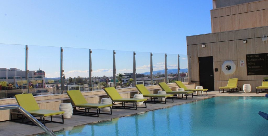 Partite NBA e NFL il 16 e il 17/12/23 e pernottamento all'Hotel Indigo - Los Angeles Downtown 4*