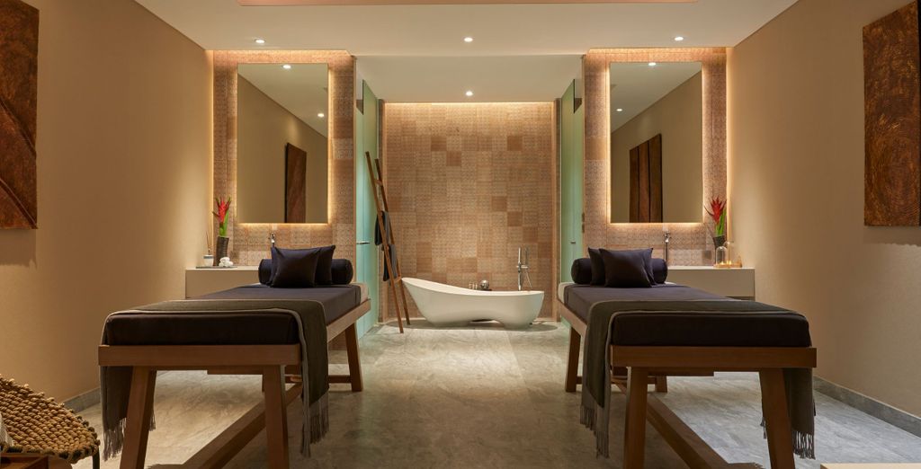 The Mansion Resort 4*, Anema Resort Gili Lombok 5* e Renaissance Bali Uluwatu Resort & Spa 5*