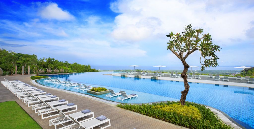 The Mansion Resort 4*, Anema Resort Gili Lombok 5* e Renaissance Bali Uluwatu Resort & Spa 5*