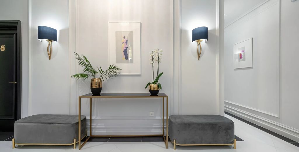 Praxitelous Luxury Suites