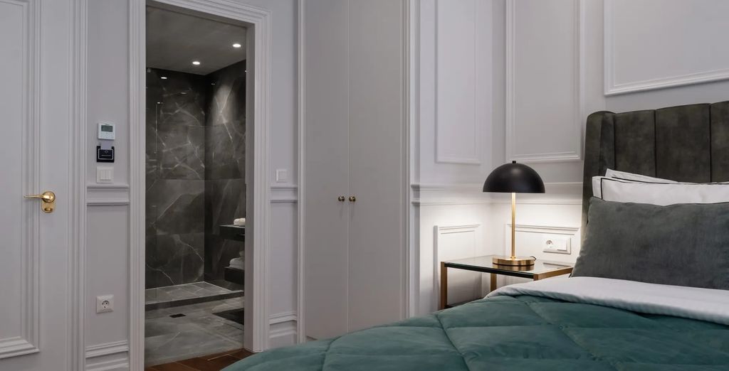 Praxitelous Luxury Suites
