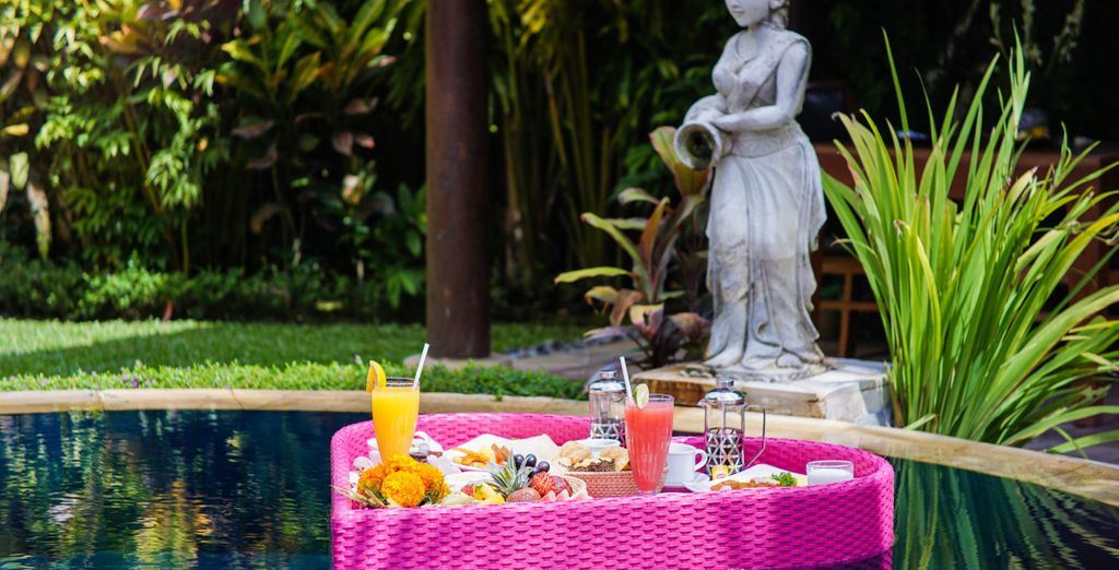 FuramaXclusive Resort & Villas 4*, Ombak Sunset 4* e Cross Bali Breakers 5*