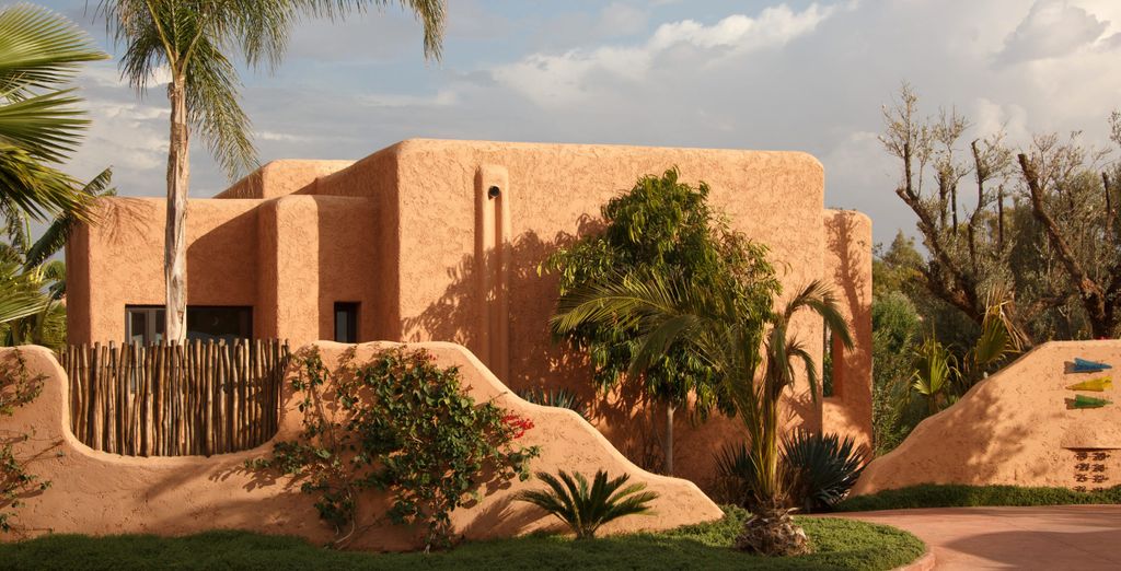Oasis Lodges 4*