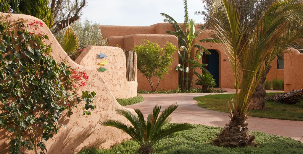 Oasis Lodges 4*