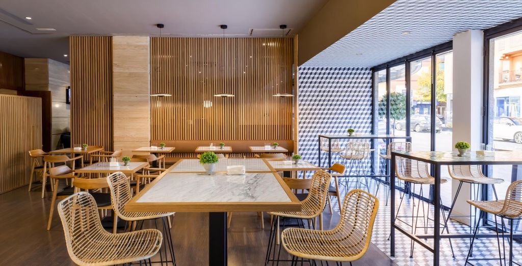 Occidental Granada 4*