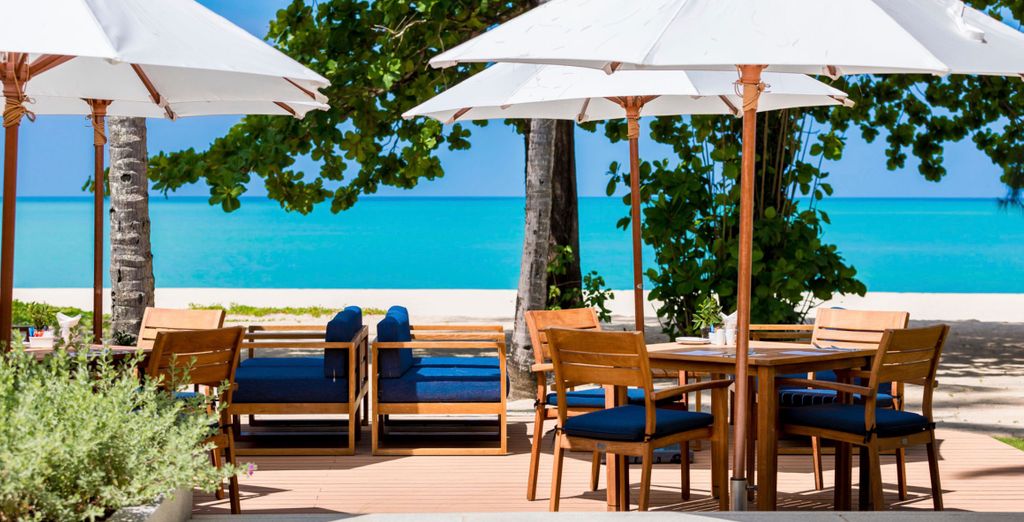 Outrigger Khao Lak Beach Resort 5*