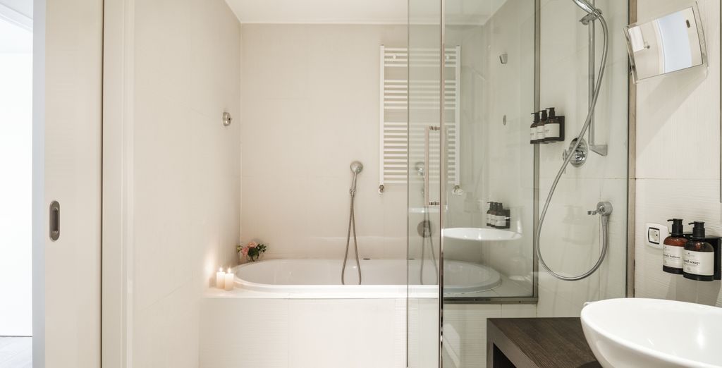 Hotel NH Collection Budapest City Center 4*