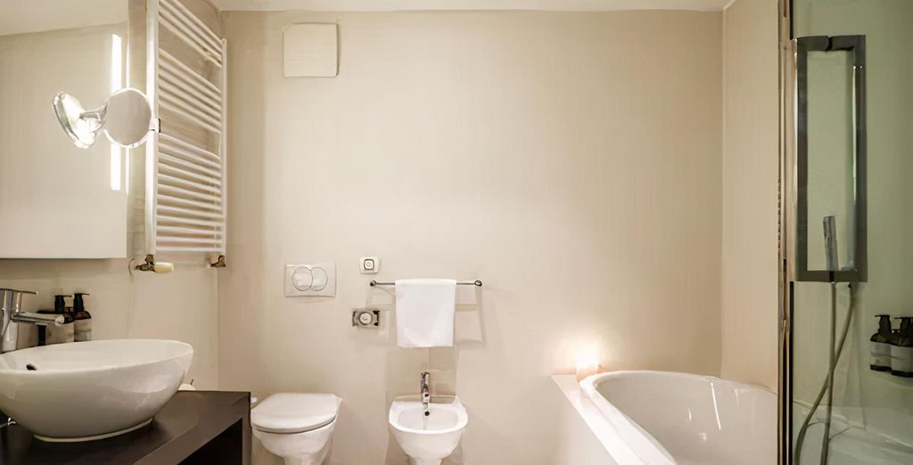 Hotel NH Collection Budapest City Center 4*