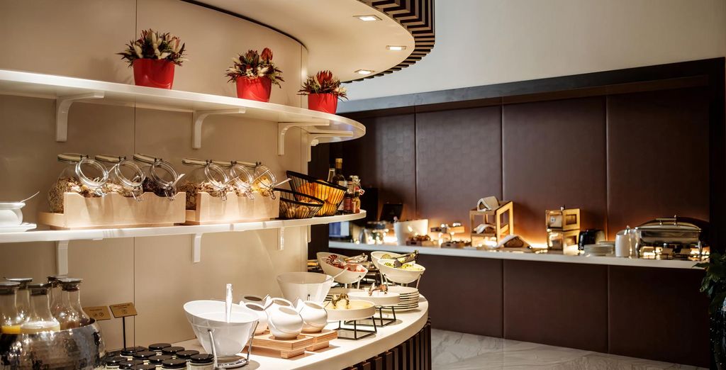 Hotel NH Collection Budapest City Center 4*