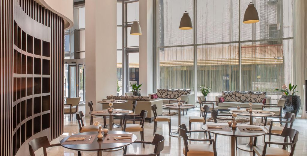 Hotel NH Collection Budapest City Center 4*