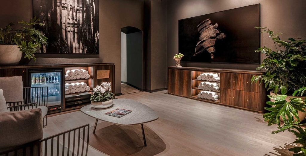 Hotel NH Collection Budapest City Center 4*