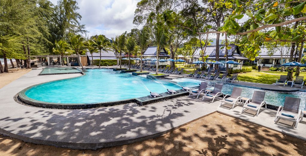 Khao Lak Emerald Beach Resort & Spa 4*