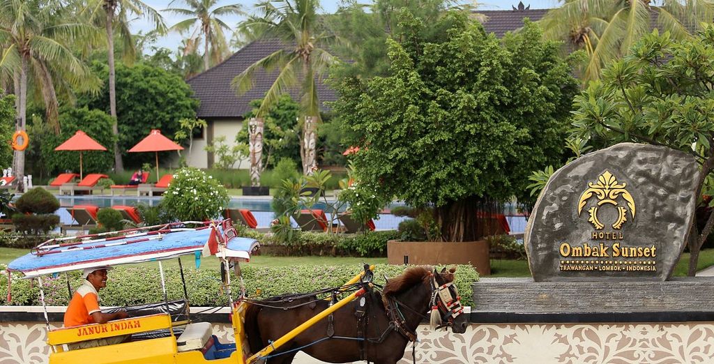 AnandaDara Ubud Resort & Spa 4*, Hotel Ombak Sunset 4* e Renaissance Bali Uluwatu Resort & Spa 5* 