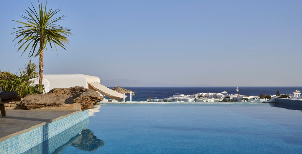 Mr & Mrs White Mykonos 4*
