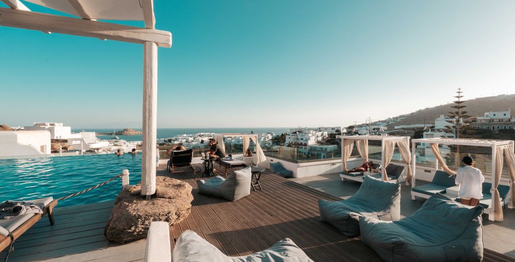 Mr & Mrs White Mykonos 4*