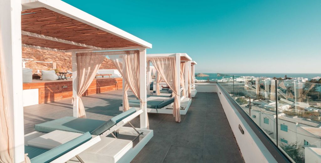 Mr & Mrs White Mykonos 4*