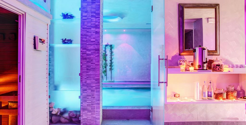 Hotel Ferretti Beach 4*