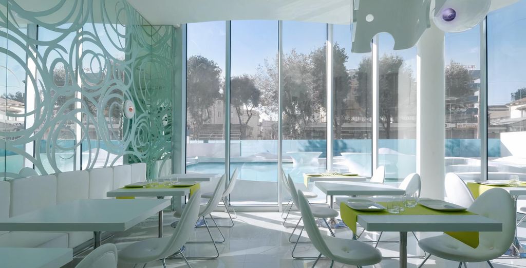 I-Suite Design Hotel 5*