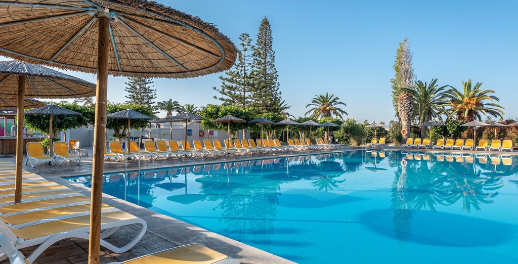 E-GEO Easy Living Resort 4*