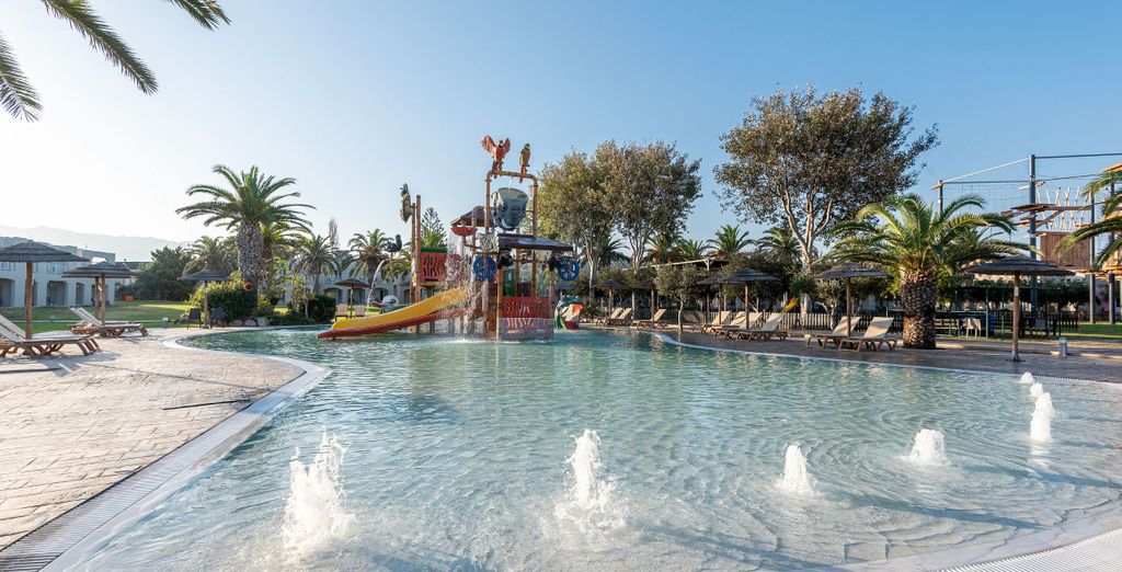 E-GEO Easy Living Resort 4* 