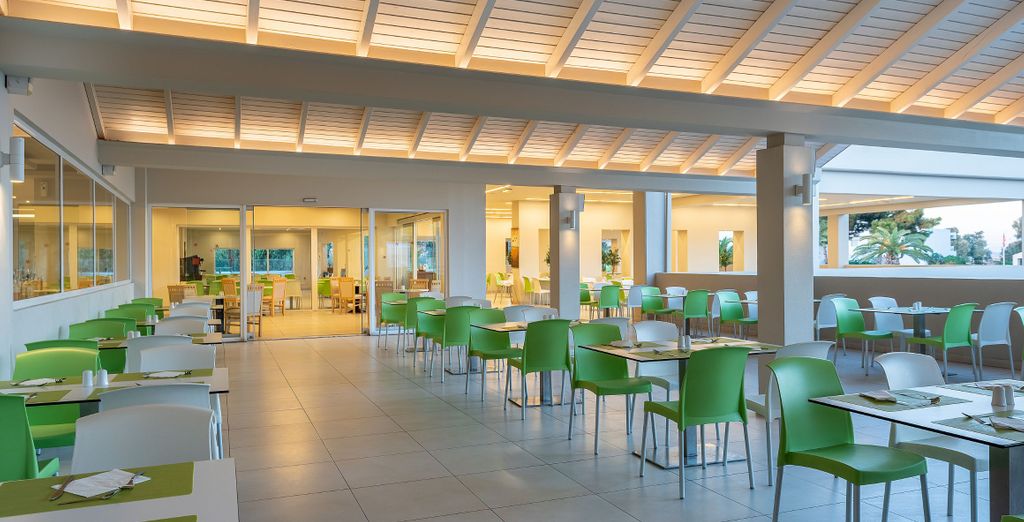 E-GEO Easy Living Resort 4* 