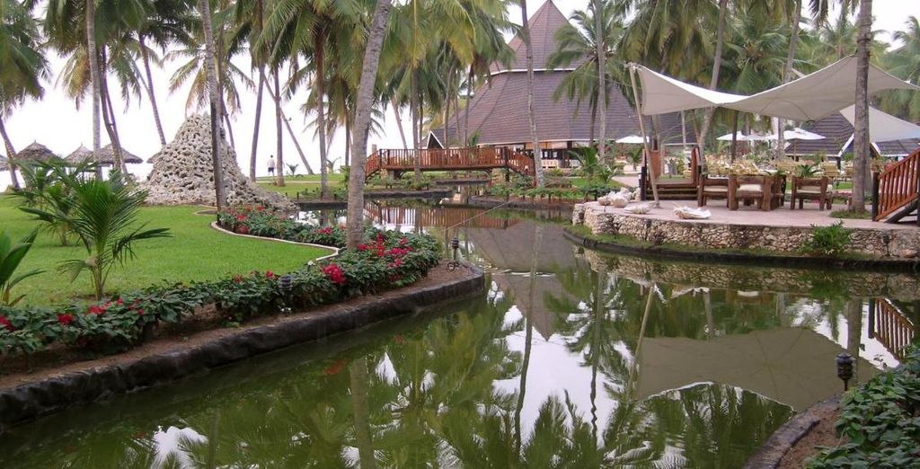 Diani Reef Beach Resort & Spa 5* con safari da 1 a 4 notti