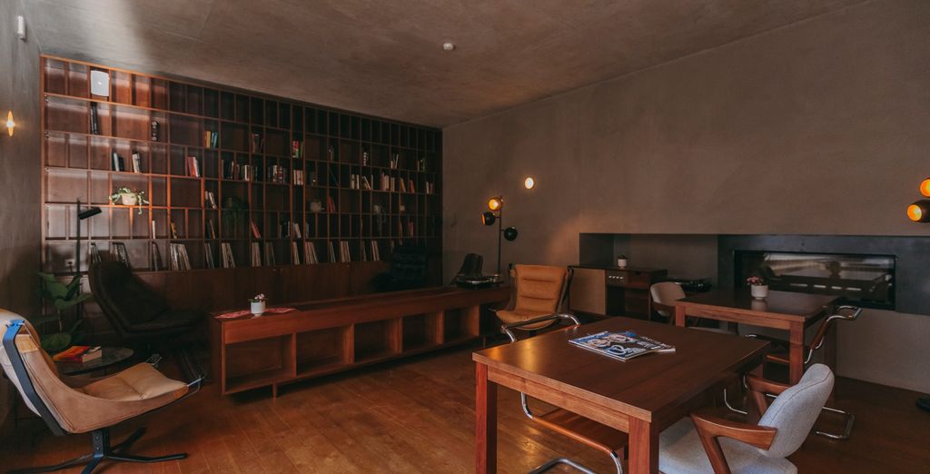 Mouco Hotel - Stay Listen & Play 4*