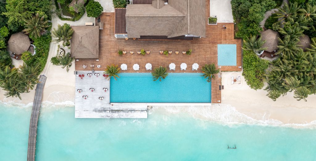 Mercure Maldives Kooddoo Resort 4* -  Adults Only