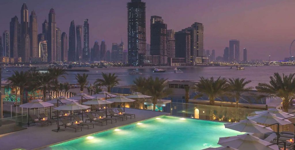 Radisson Beach Resort Palm Jumeirah 4*
