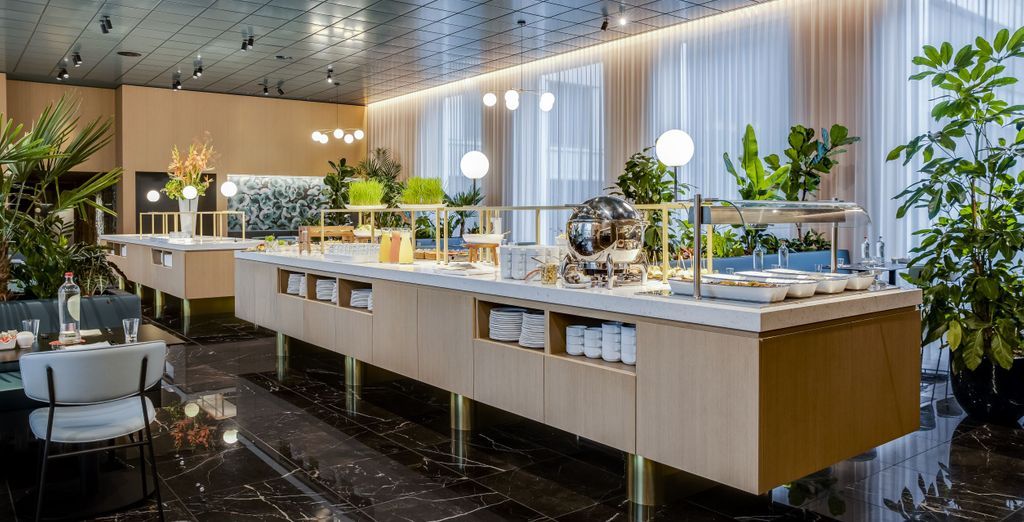 NH Collection Antwerp Centre 4*