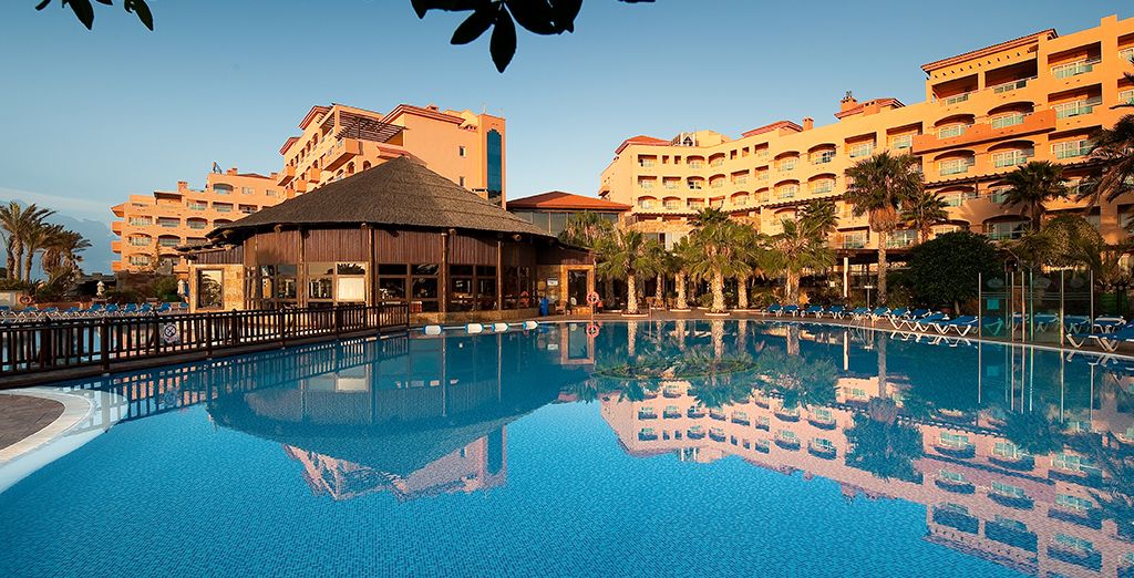 Elba Sara Beach & Golf Resort 4*