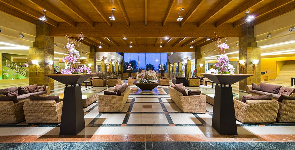 Elba Sara Beach & Golf Resort 4*