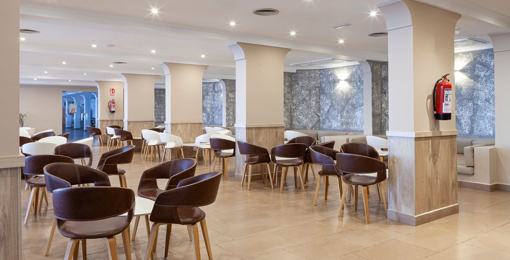 Sur Menorca Suites & Waterpark 4*