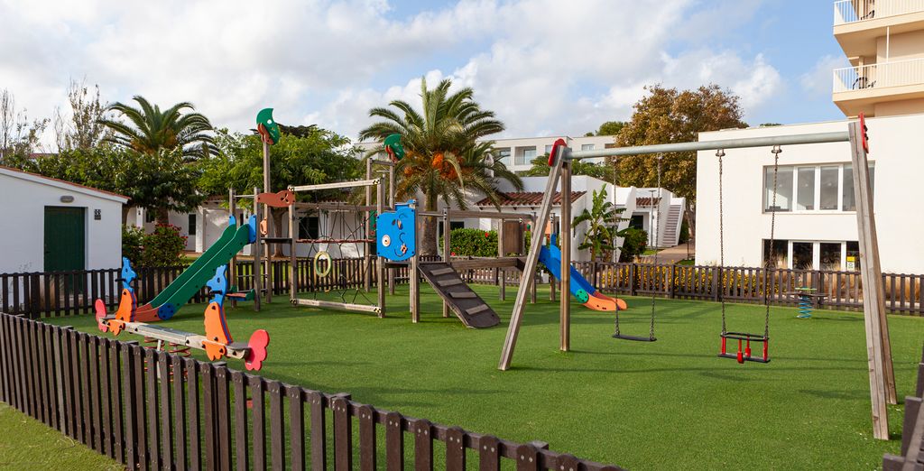Sur Menorca Suites & Waterpark 4*
