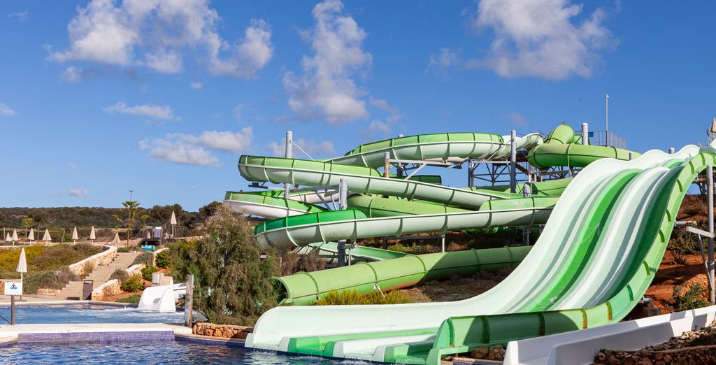 Sur Menorca Suites & Waterpark 4*